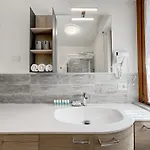 Apartment Ampio Trilocale Sulle Piste Della Magnolta, Deposito Sci Gratuito *