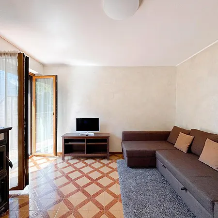 Apartment Ampio Trilocale Sulle Piste Della Magnolta, Deposito Sci Gratuito *